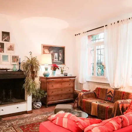 La Casa Delle Foglie Di Quercia